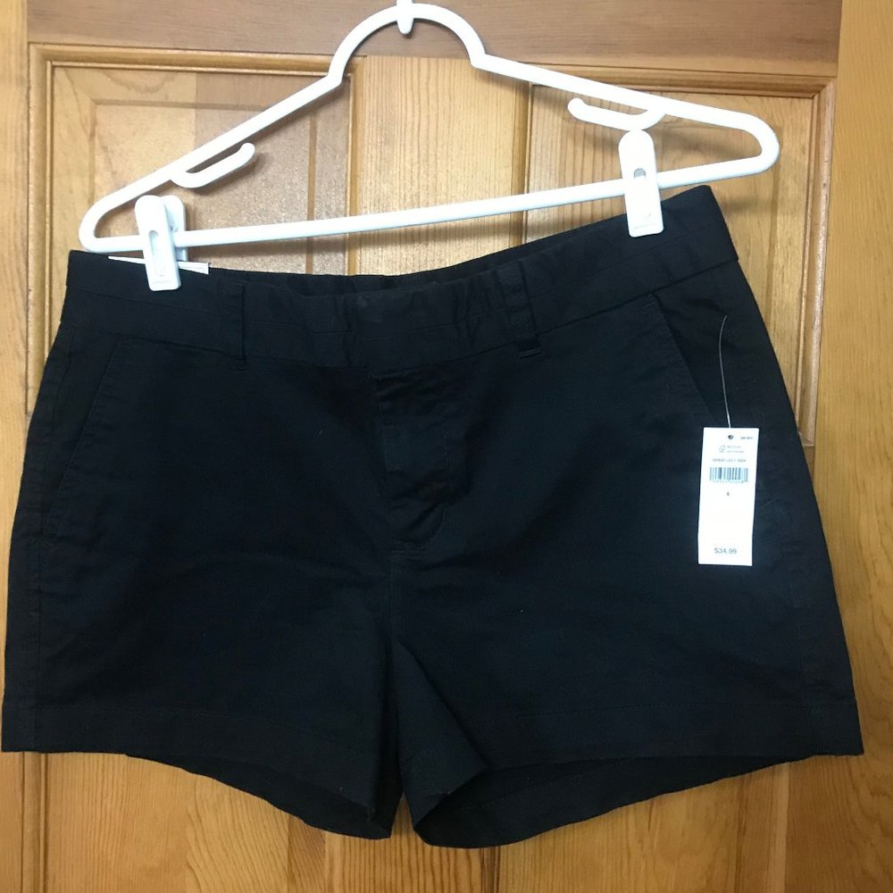 gap shorts size 4 NEW with TAGS